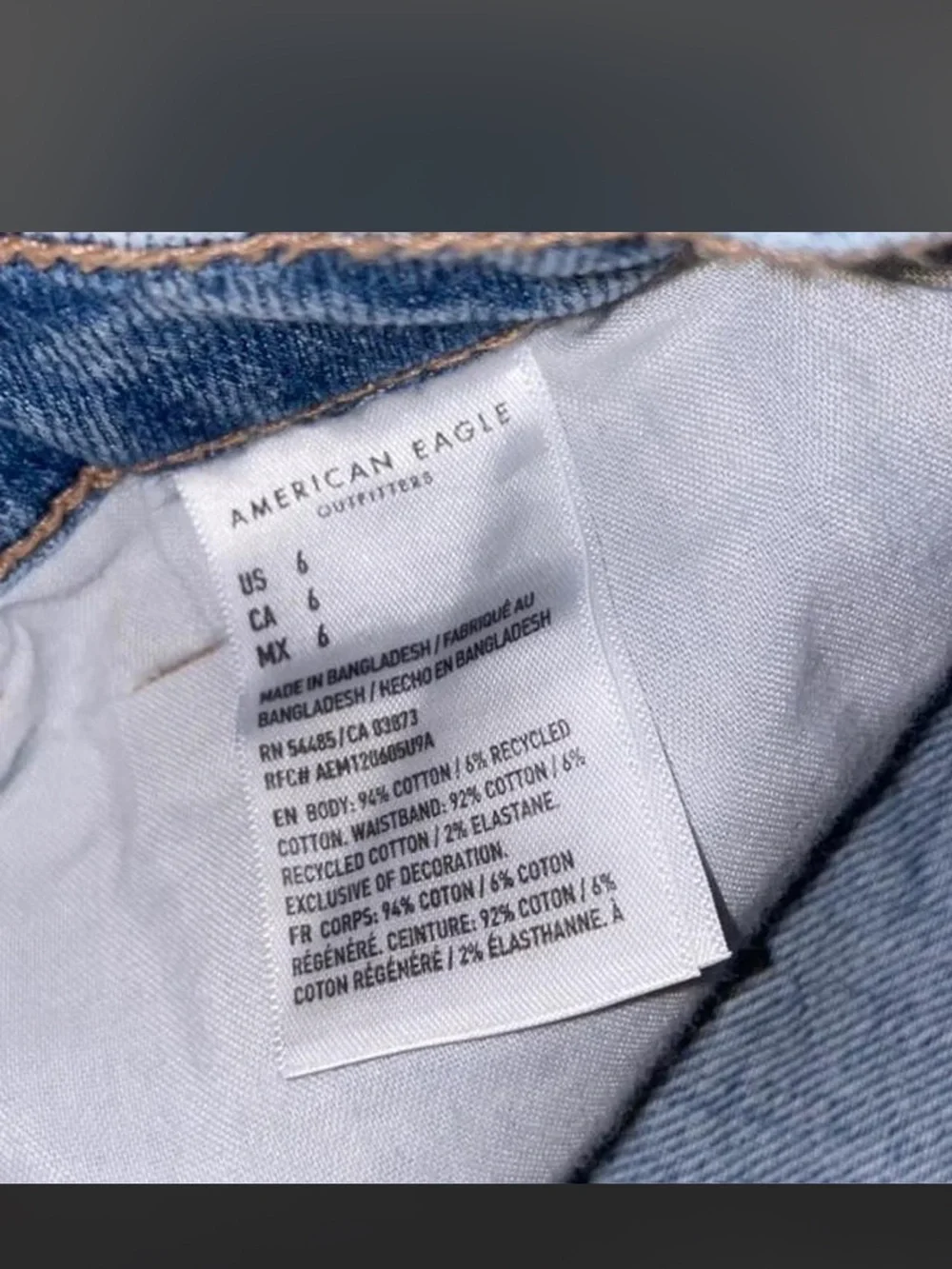 American Eagle Outfitters Distressed High-Rise Baggy Mom Shorts Denim - Blue